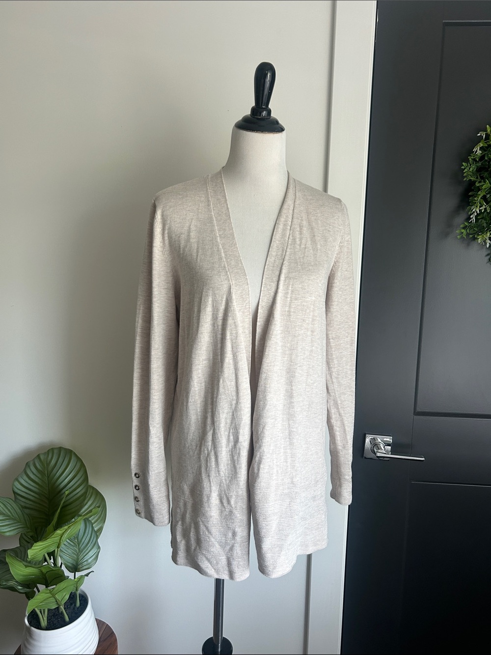 🆕 Charter Club M light tan long sleeve thin cardigan sweater
